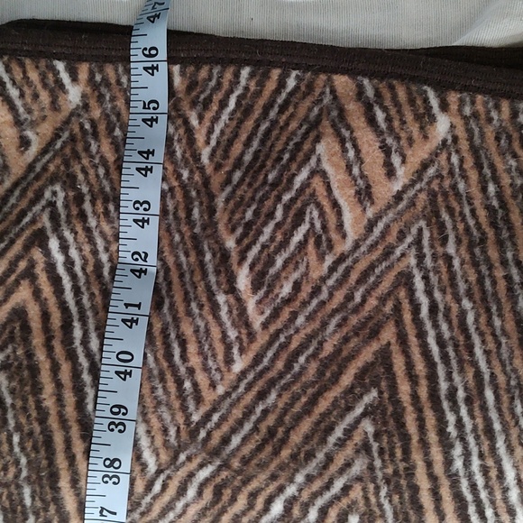 Women's Brown Faux Fur Hooded Shawl/ Wrap/Puncho Plus Size 2X/3X  Make An Offer - Picture 6 of 10